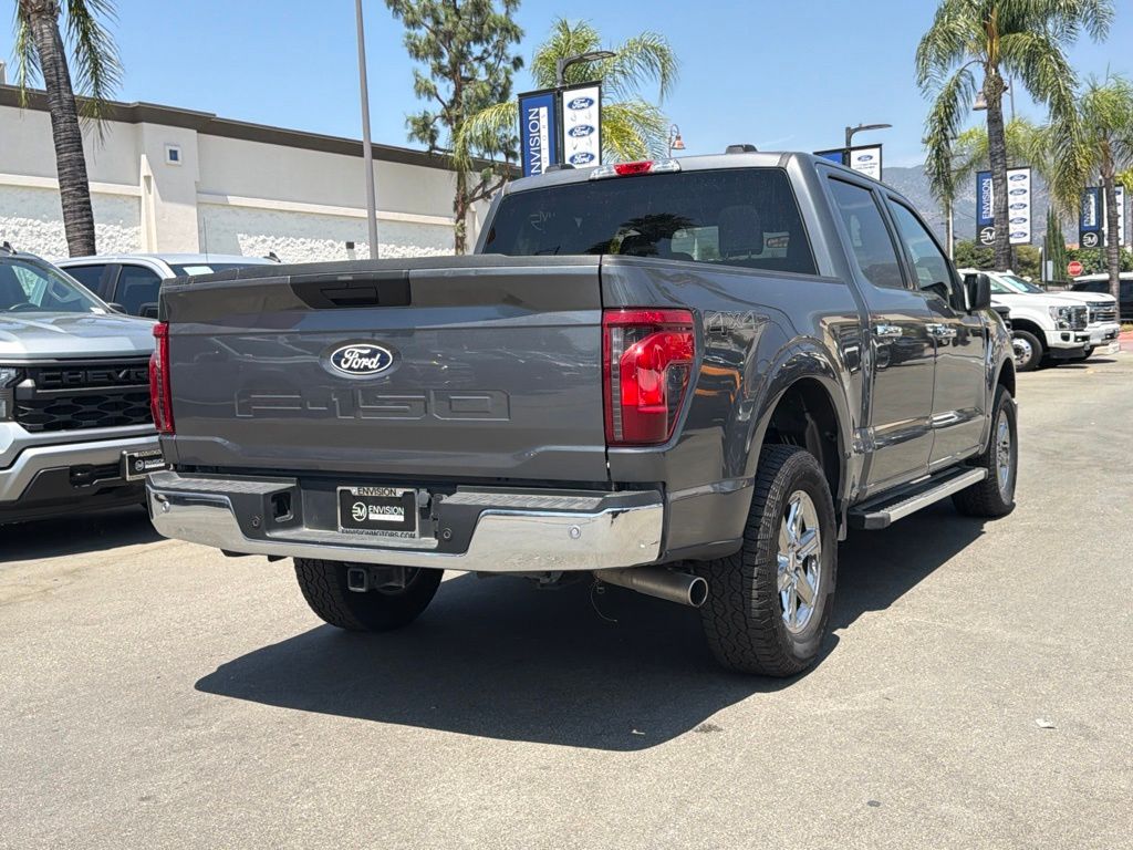 2025 Ford F-150 XLT - Photo 12