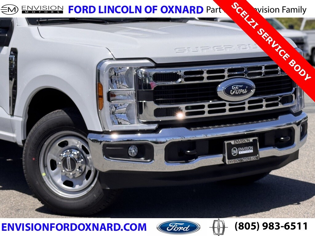 2025 Ford F-350 XL photo 2