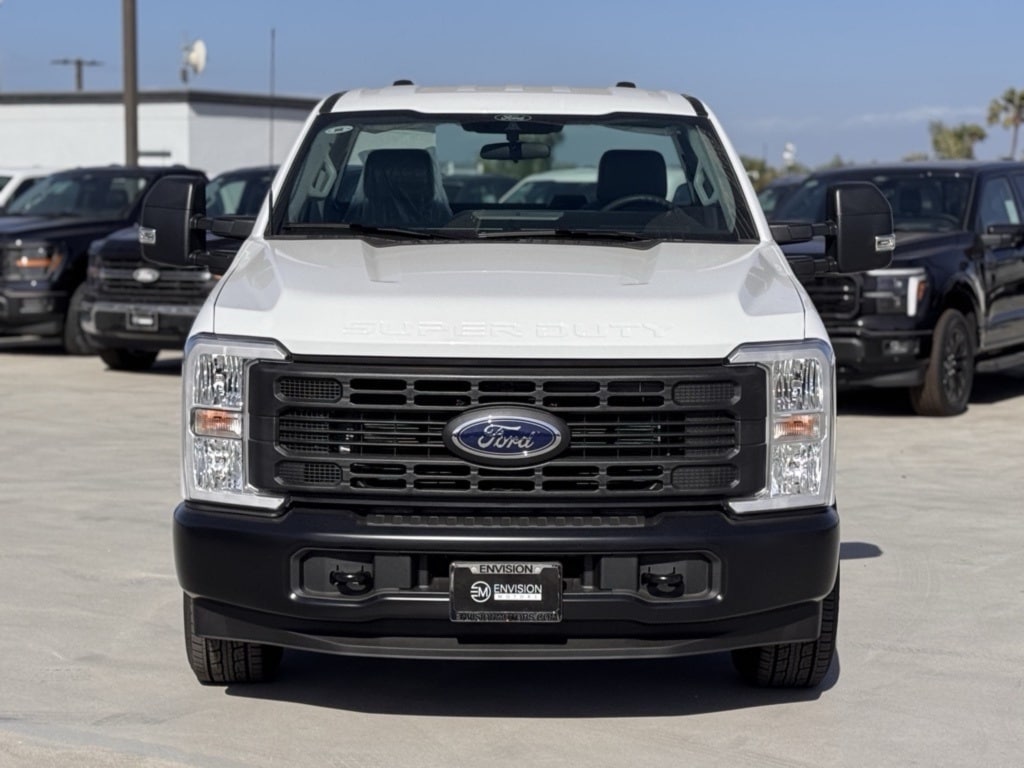 2025 Ford F-350 Super Duty XL