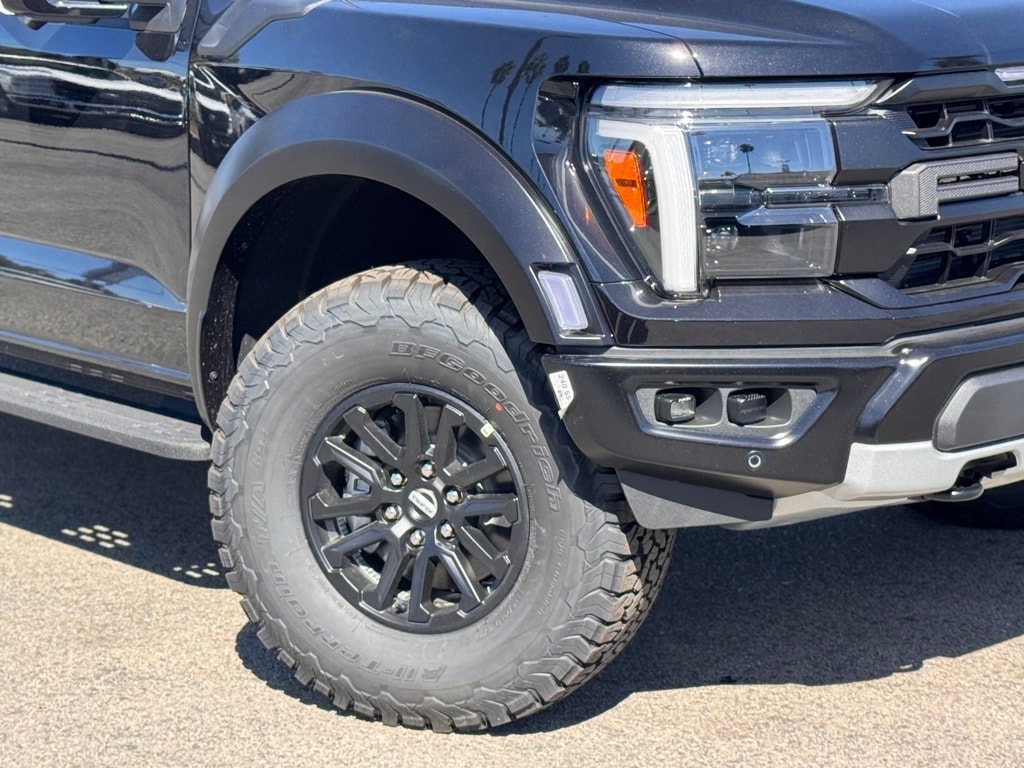 New 2025 Ford F-150 Raptor Truck SuperCrew Cab