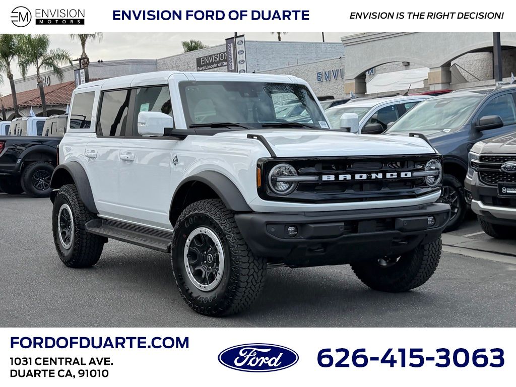 2025 Ford Bronco 4-Door Outer Banks's photo