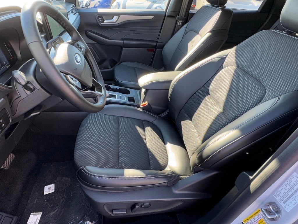 2025 Ford Escape Plug-in hybrid PHEV - Photo 17