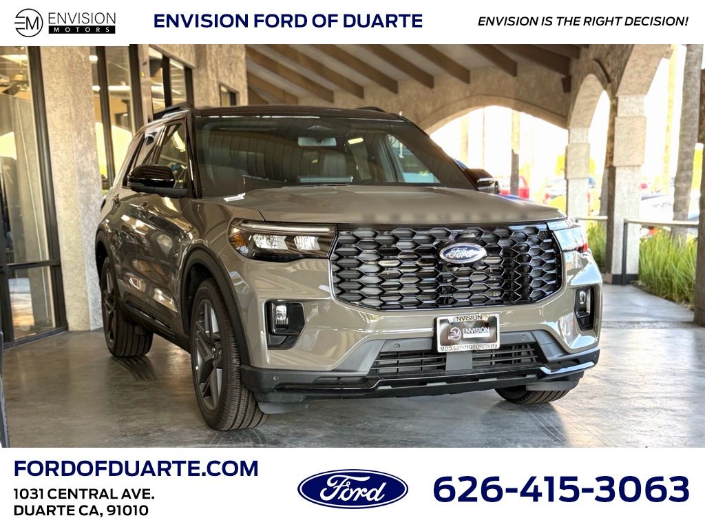2026 Ford Explorer ST-LINE's photo