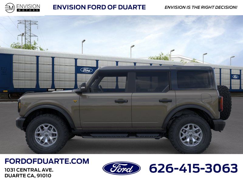 2025 Ford Bronco Badlands photo 3