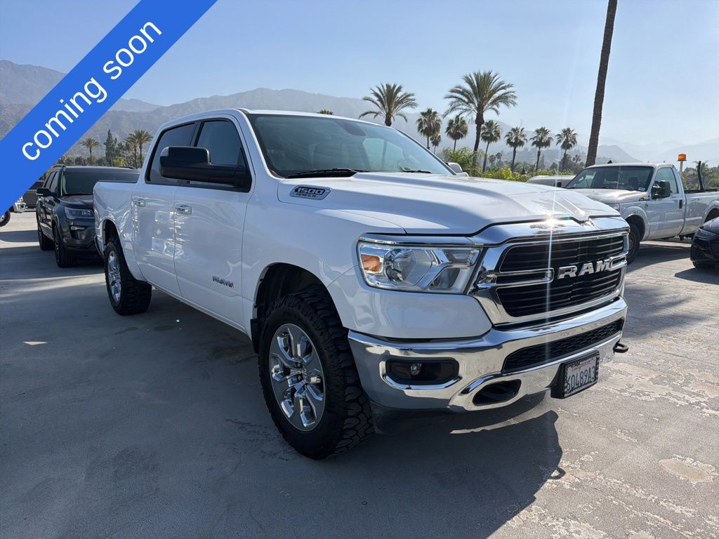 2020 RAM 1500 Big Horn/Lone Star 4x4 Crew Cab 5'7's photo