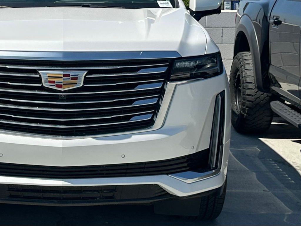 2022 Cadillac Escalade Premium Luxury Platinum photo 2
