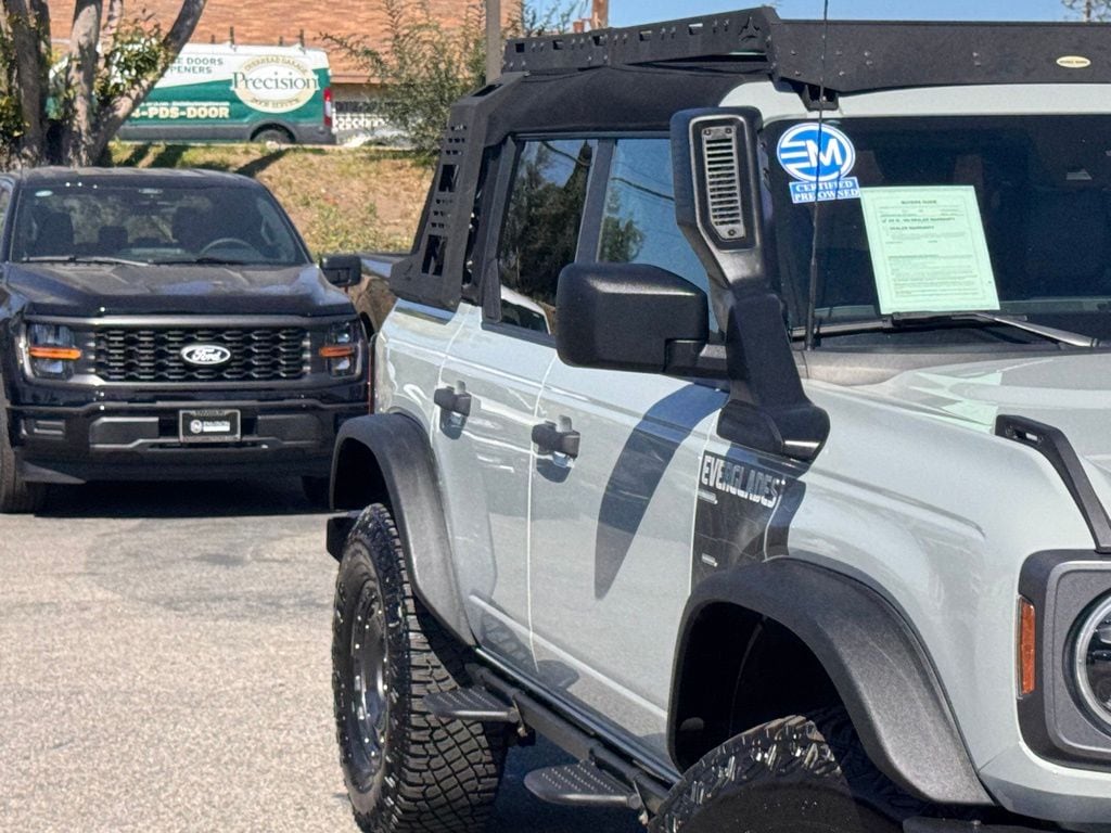 2023 Ford Bronco photo 4