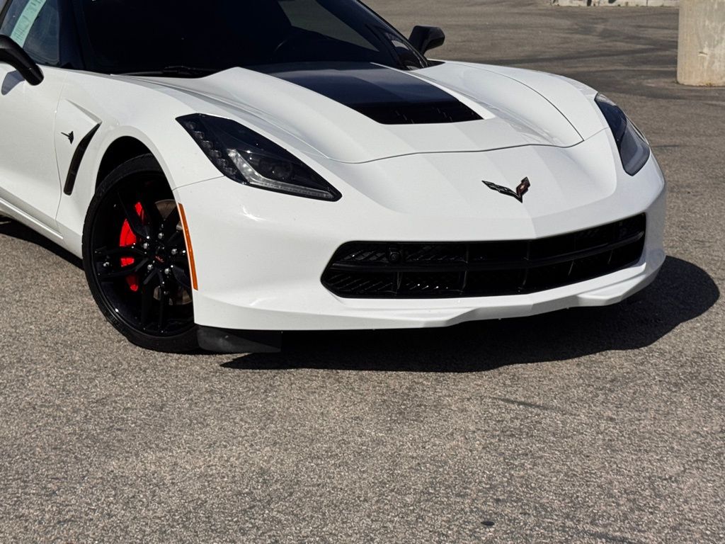 2017 Chevrolet Corvette Stingray Z51 photo 2