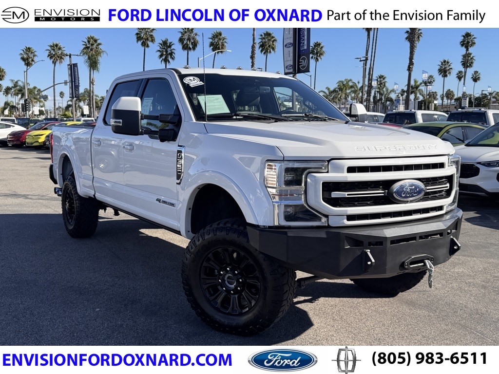 2022 Ford F-350 Super Duty Lariat's photo