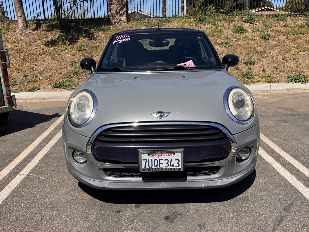 2016 MINI Convertible Cooper photo 2