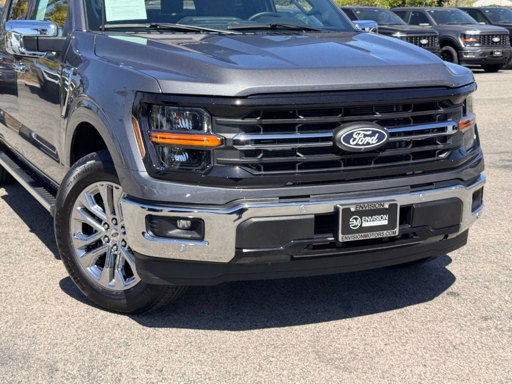2025 Ford F-150 XLT photo 2