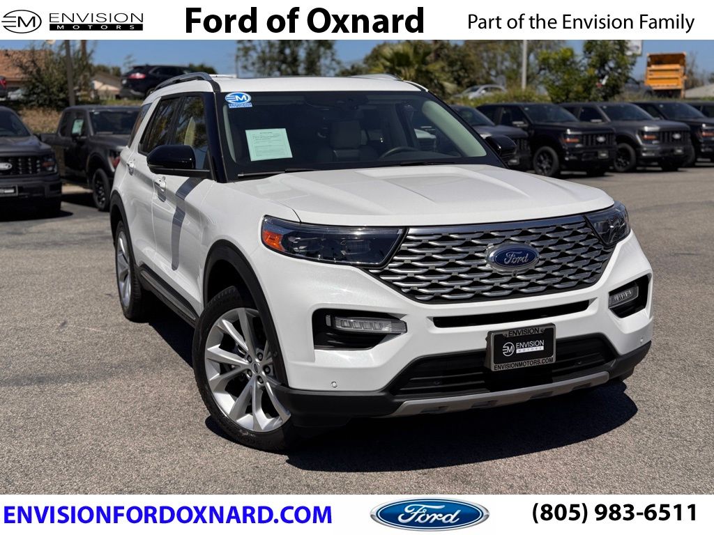 2021 Ford Explorer Platinum photo 1