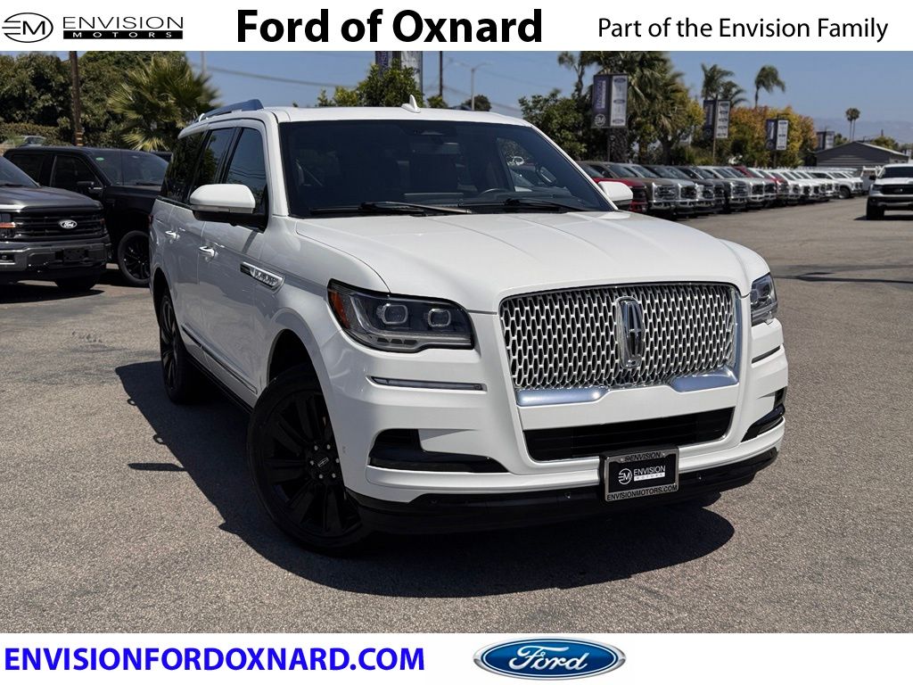2023 Lincoln Navigator