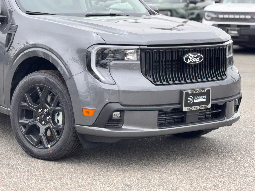 2025 Ford Maverick photo 3