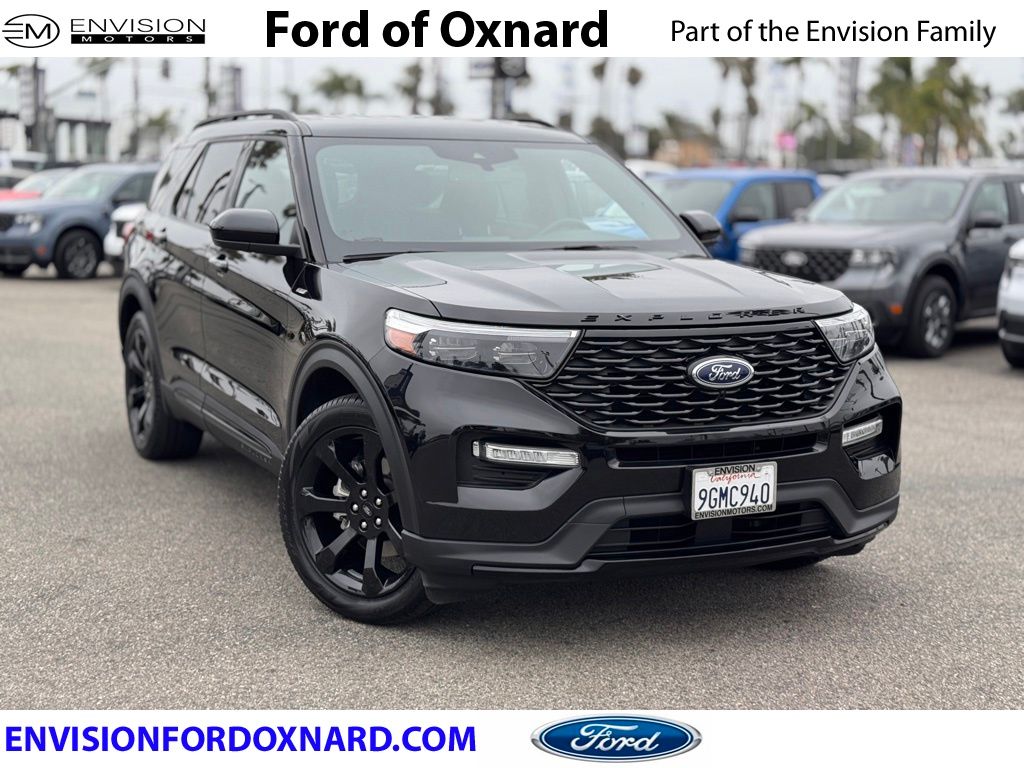 2023 Ford Explorer ST-LINE RWD's photo