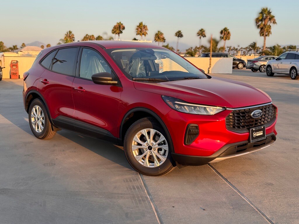 2025 Ford Escape Active photo 2