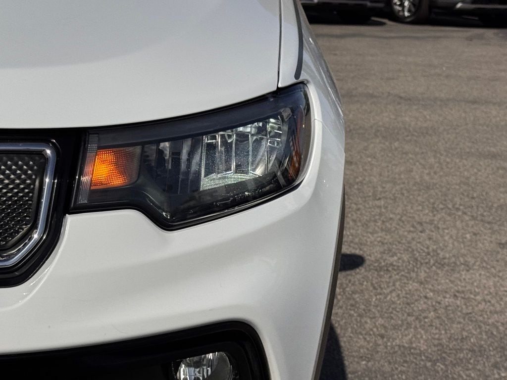 2022 Jeep Compass Limited photo 3