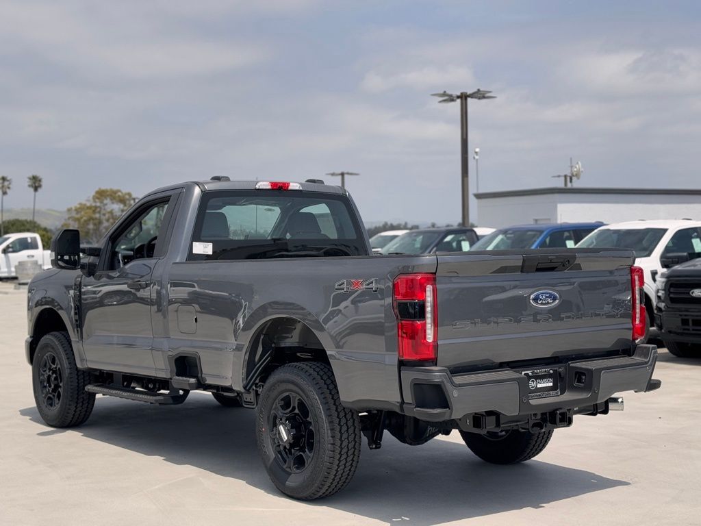 2025 Ford F-350 Super Duty XL - Photo 10