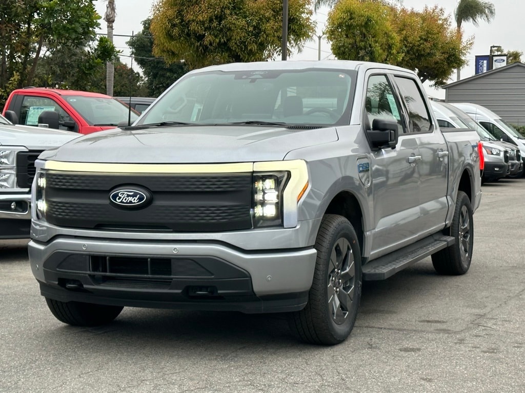 2024 Ford F-150 Lightning Flash