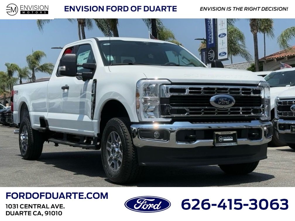 2025 Ford F-250 XLT FX4 photo 2