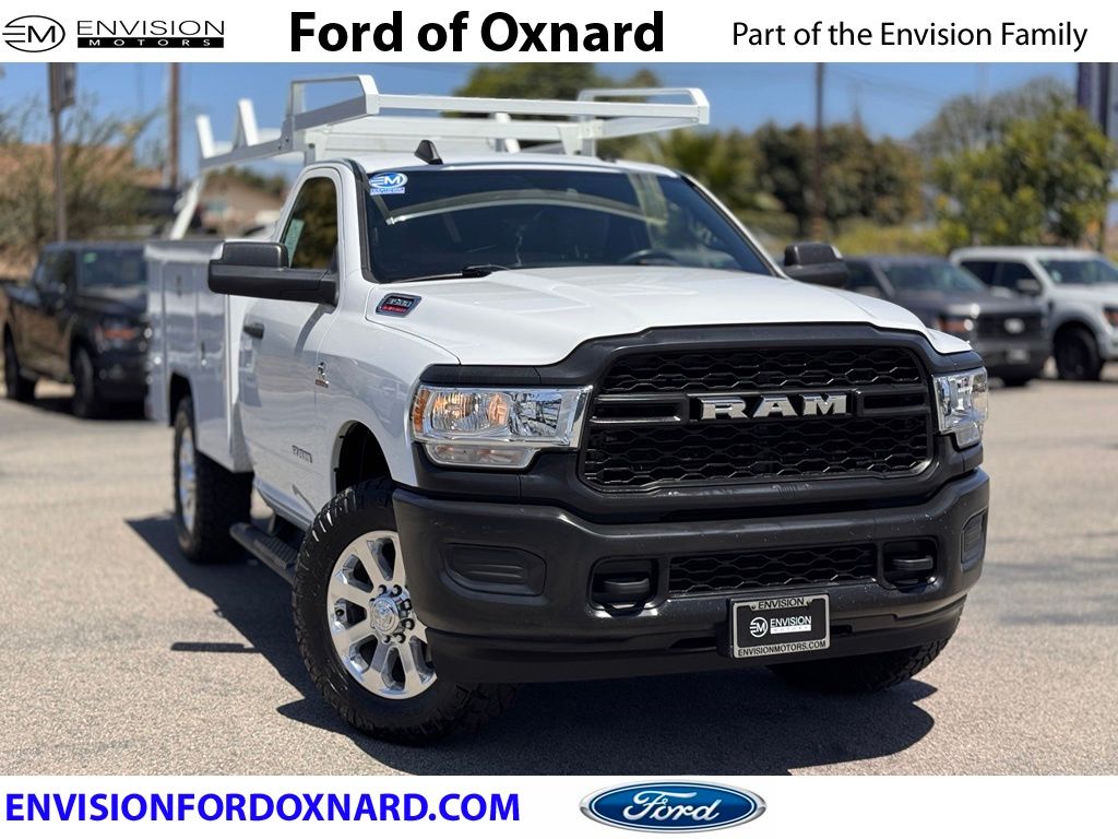 2022 RAM 3500 Tradesman 4X4 Regular cab's photo