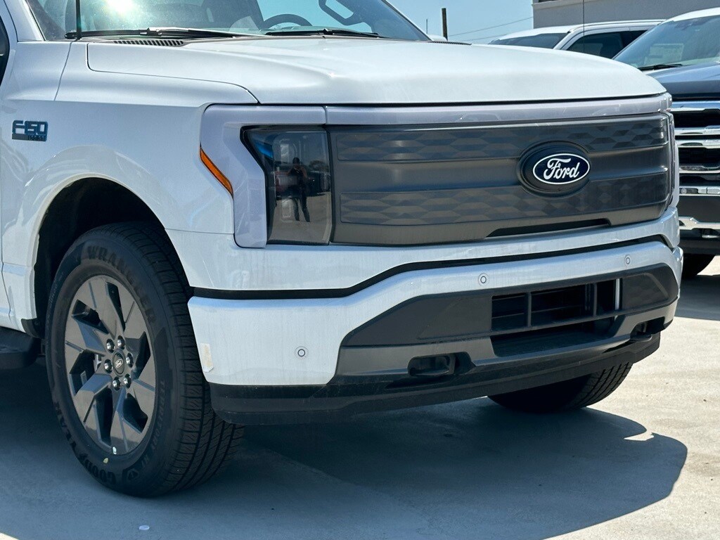 2024 Ford F-150 Lightning Lariat