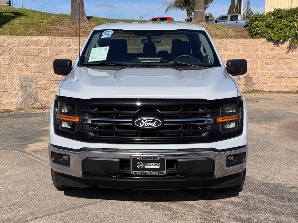 2025 Ford F-150 XLT photo 5