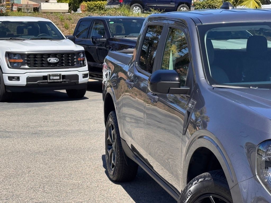 2025 Ford Maverick XLT photo 4