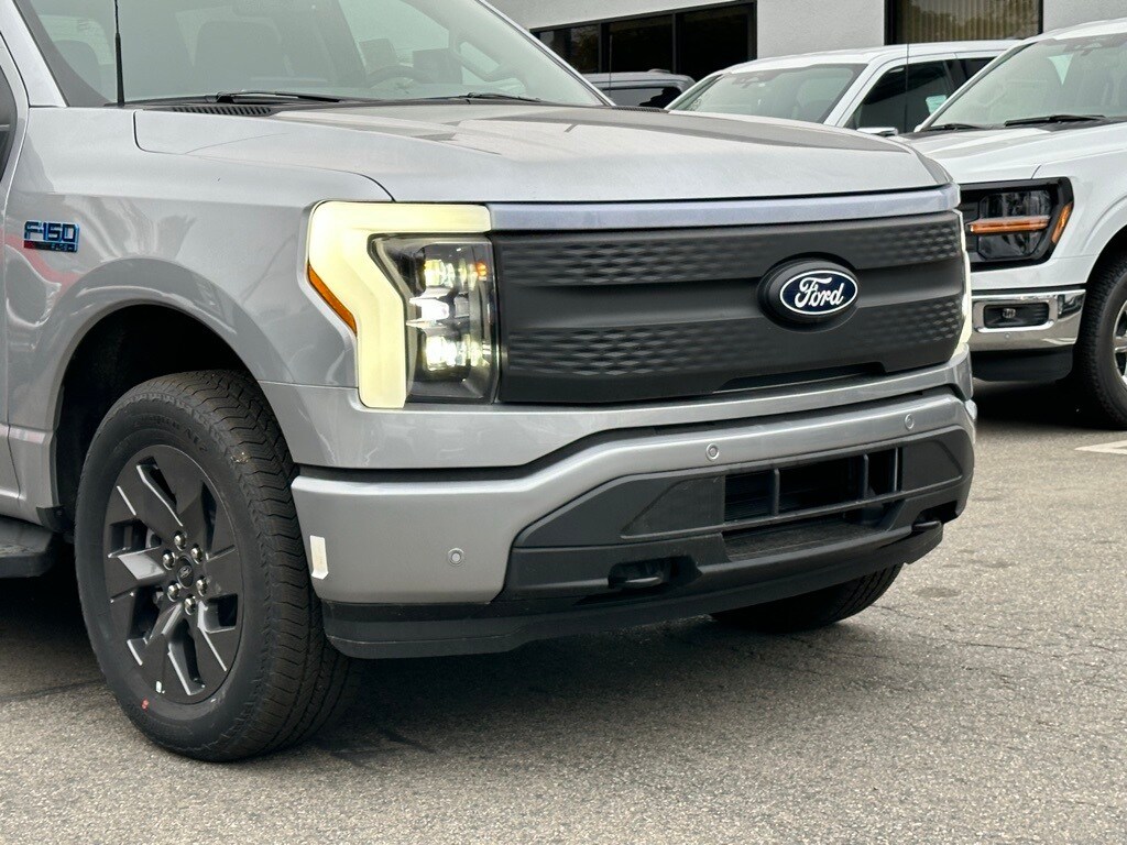 2024 Ford F-150 Lightning Flash