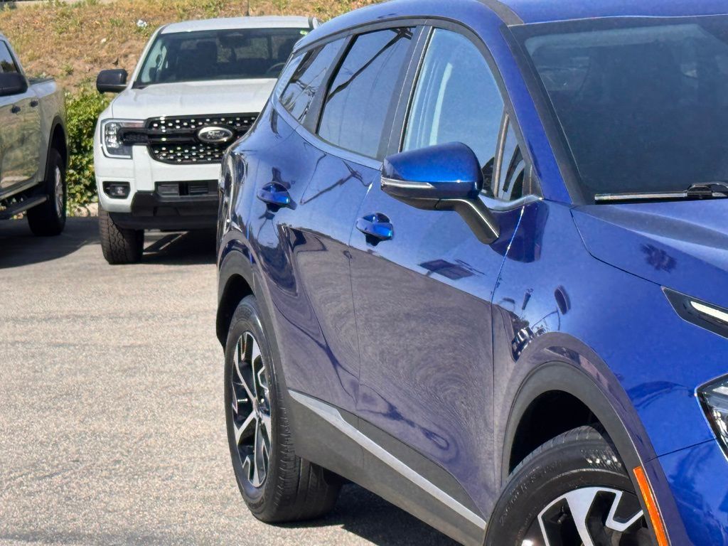 2024 Kia Sportage EX photo 4