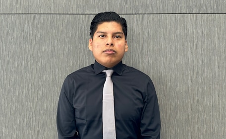 Staff member Miguel Cruz from ID_0075b2528e26