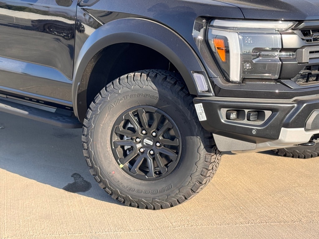 New 2025 Ford F-150 Raptor Truck SuperCrew Cab