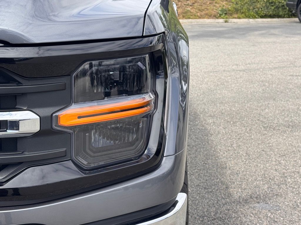 2024 Ford F-150 XLT photo 3