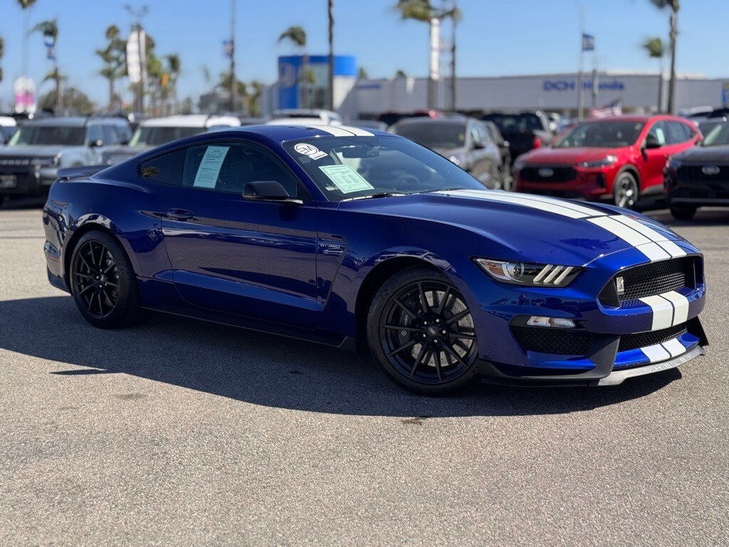 2016 Ford Mustang Shelby photo 2