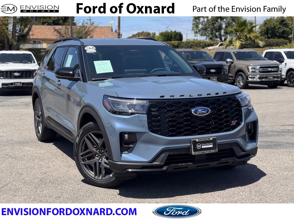 2026 Ford Explorer ST 4WD's photo