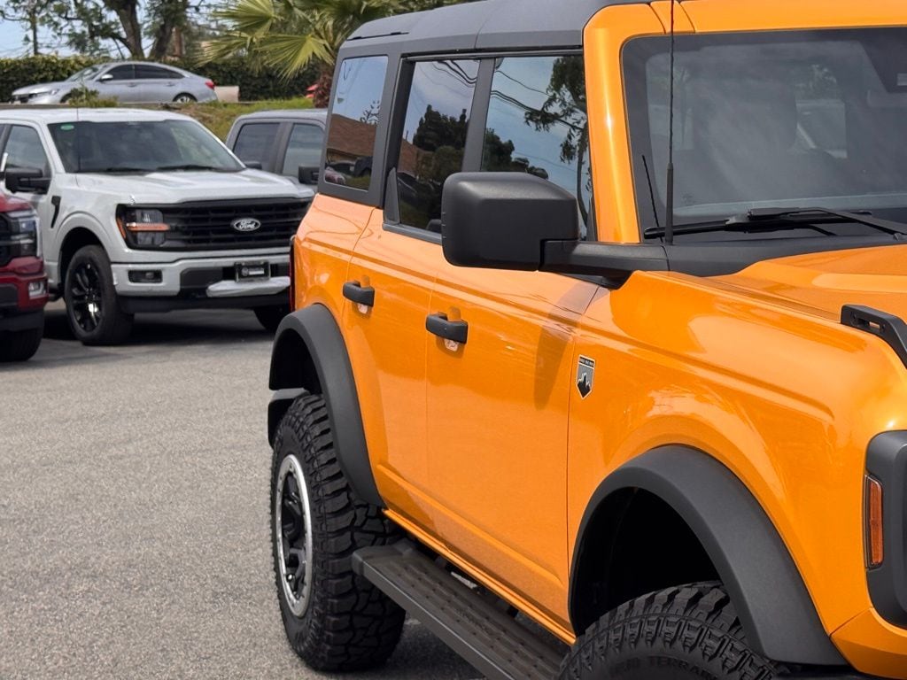 2022 Ford Bronco photo 4