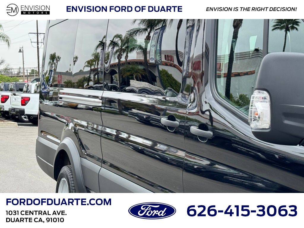 2025 Ford Transit 350 HD XL