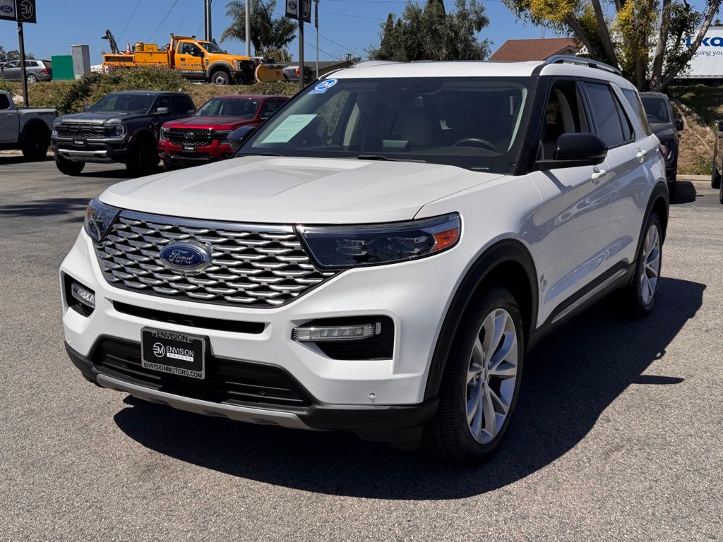 2021 Ford Explorer Platinum photo 6