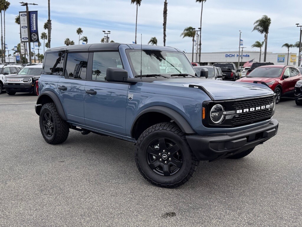 2025 Ford Bronco Big Bend photo 2
