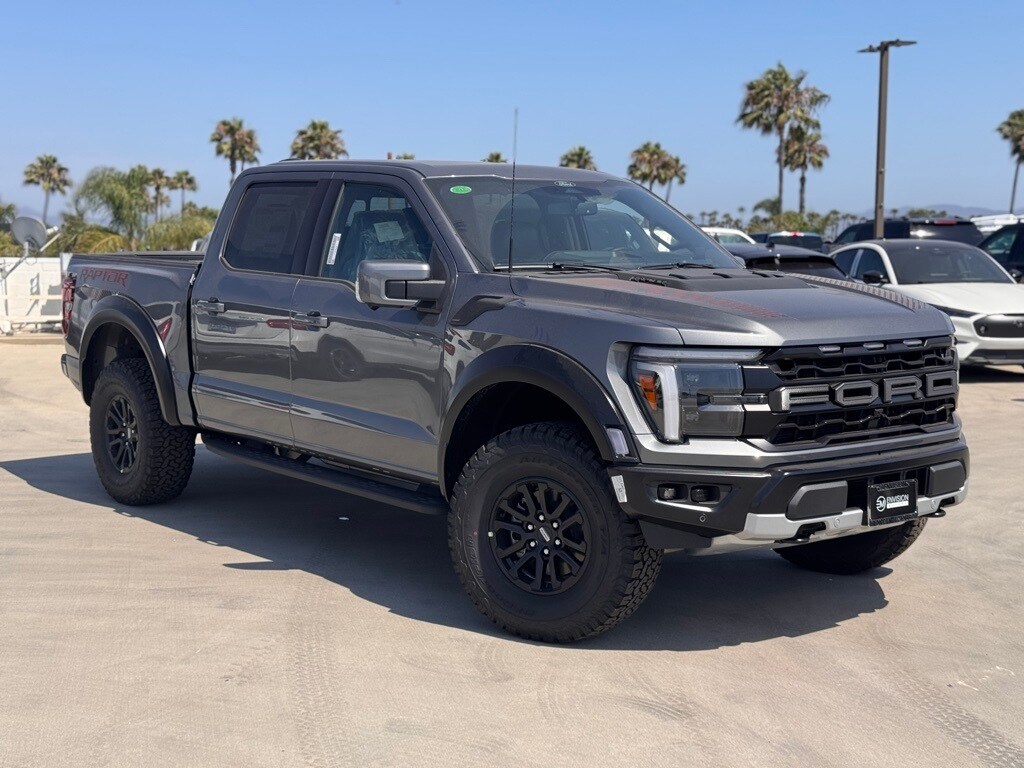 2025 Ford F-150 Raptor photo 2
