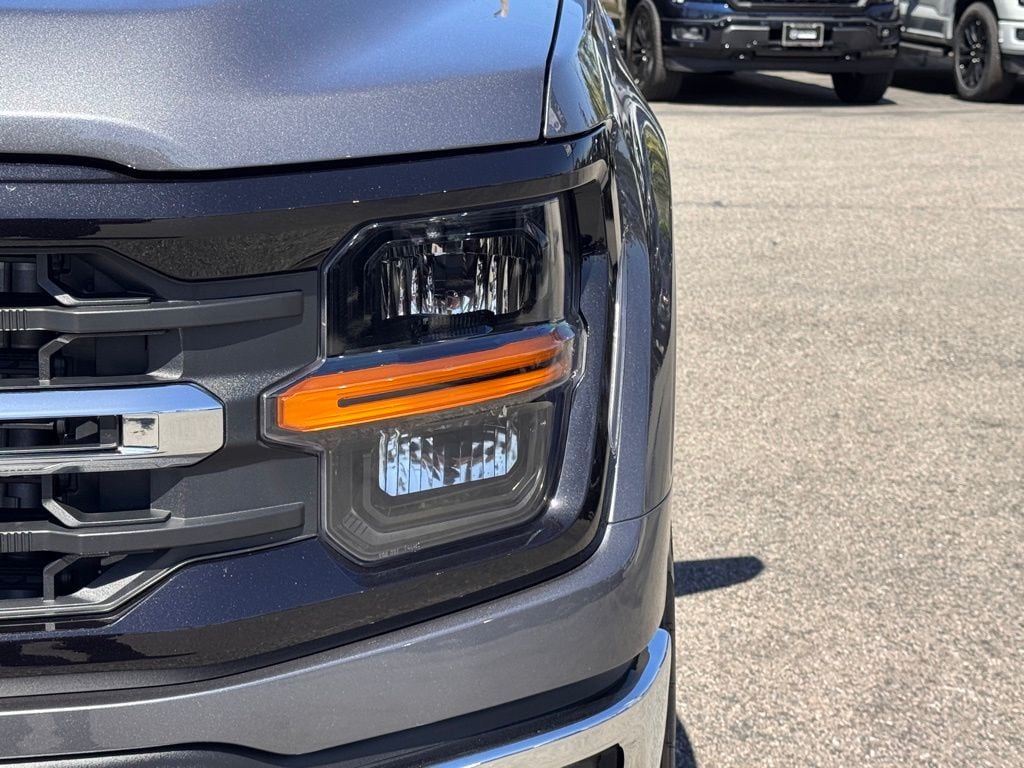 2025 Ford F-150 XLT photo 3