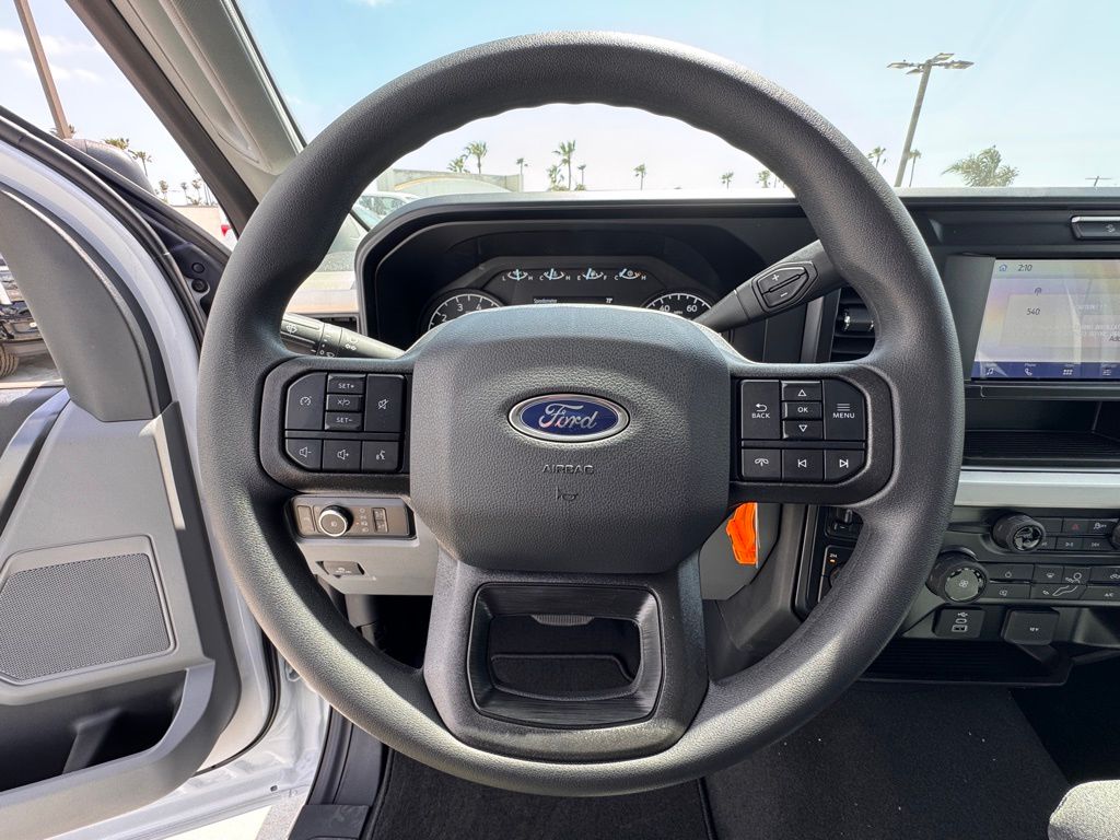 2025 Ford F-350 Super Duty XLT - Photo 20