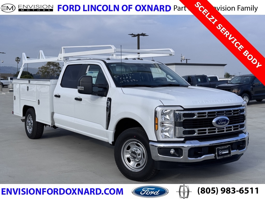 2025 Ford F-350 Super Duty Chassis Cab XL's photo