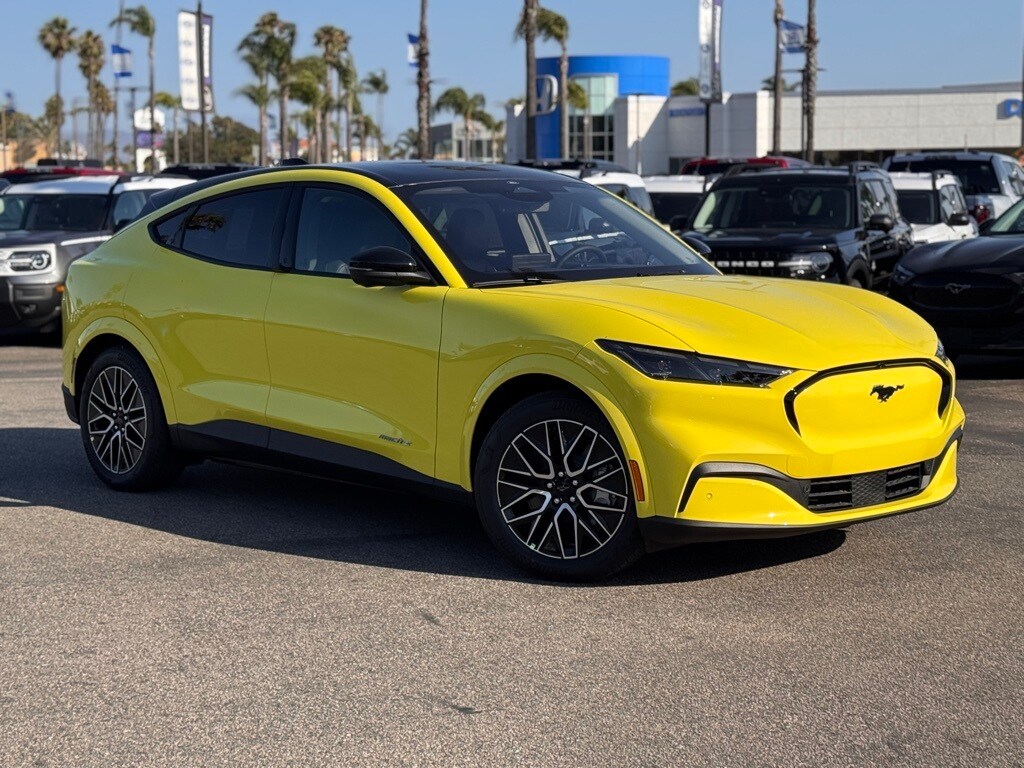 2025 Ford Mustang Mach-E Premium photo 2