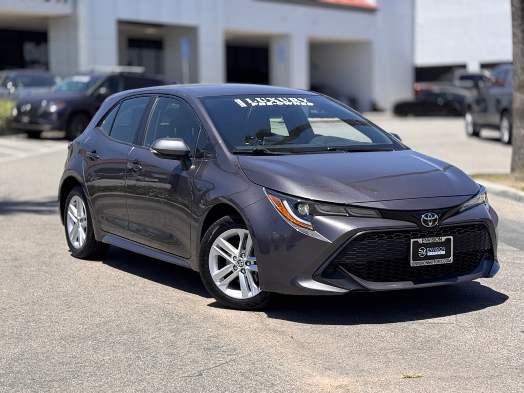 Used 2021 Toyota Corolla Hatchback SE with VIN JTND4MBE0M3117633 for sale in Oxnard, CA