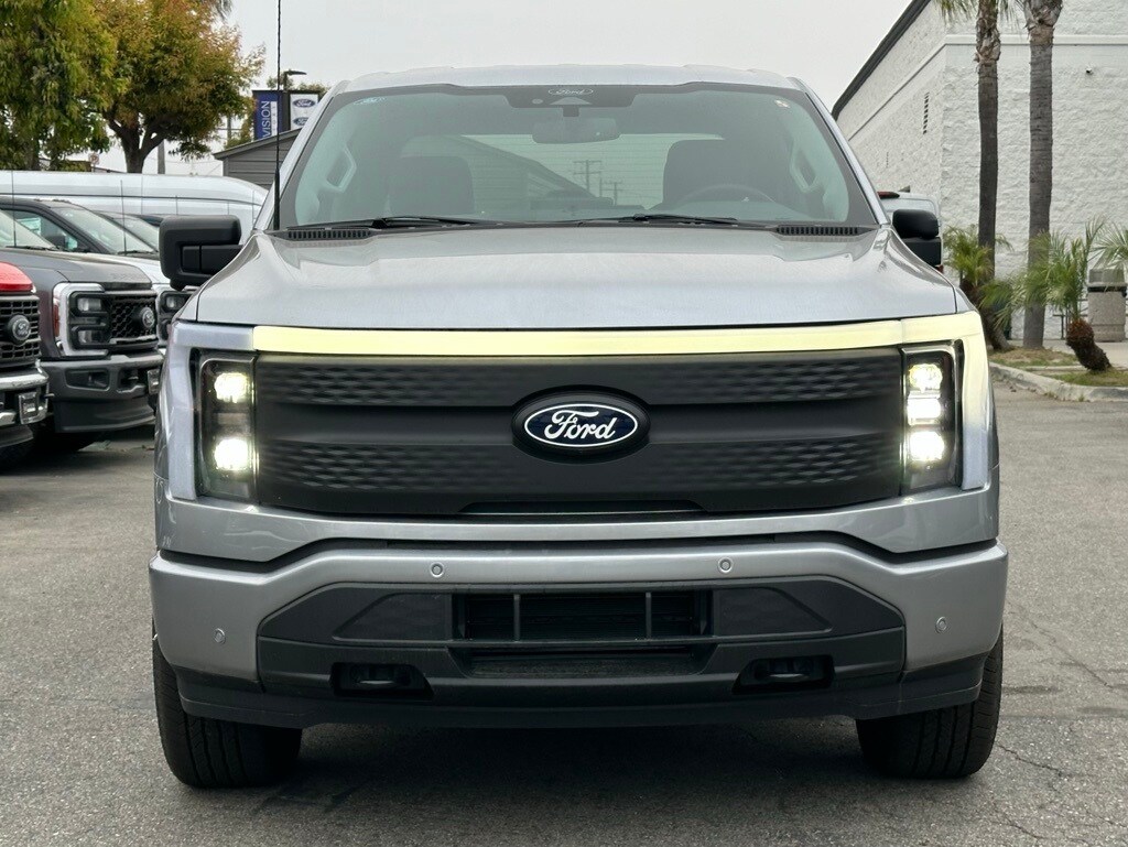 2024 Ford F-150 Lightning Flash