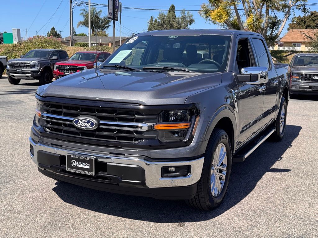 2025 Ford F-150 XLT photo 6