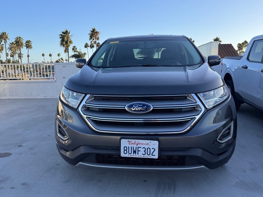 2017 Ford Edge SEL photo 2