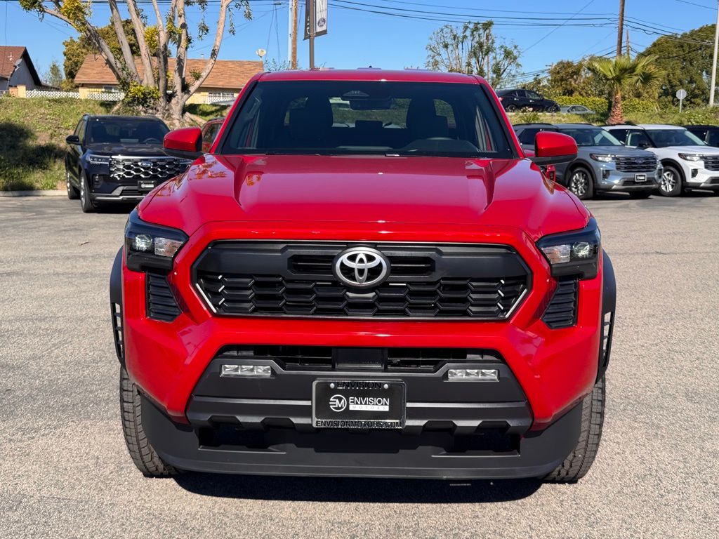 2025 Toyota Tacoma i-FORCE MAX TRD Off Road photo 5