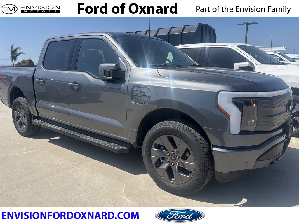 2022 Ford F-150 Lariat 4x4 SuperCrew 5-1/2 Box's photo